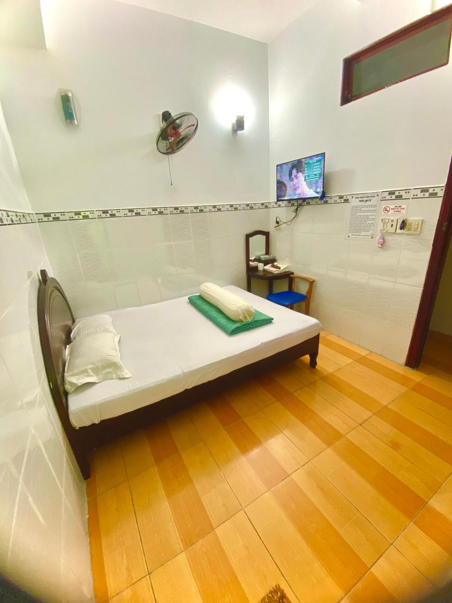 Auberge de jeunesse Nha Nghi Cam Tien 2 à Hà Tiên Extérieur photo